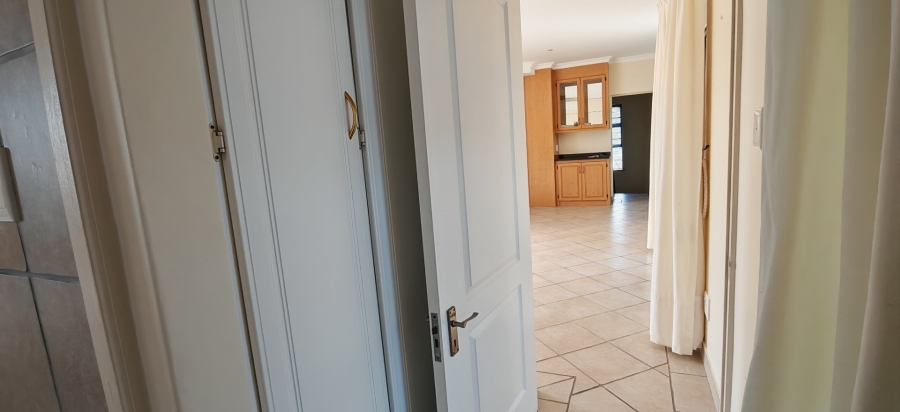 4 Bedroom Property for Sale in Dana Bay Western Cape